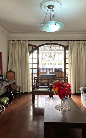 Apartamento à venda com 185m², 4 quartos e 1 vaga Apartamento à venda com 185m², 4 quartos e 1 vagaSala