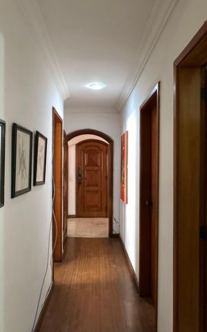 Apartamento à venda com 185m², 4 quartos e 1 vaga Apartamento à venda com 185m², 4 quartos e 1 vagaCorredor