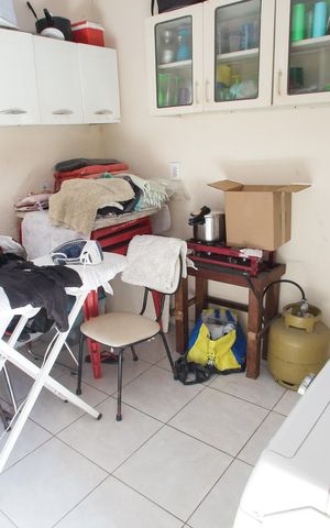 Casa à venda com 219m², 4 quartos e 2 vagasÁrea de Serviço