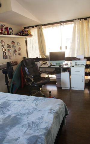 Casa à venda com 219m², 4 quartos e 2 vagasSuíte 3