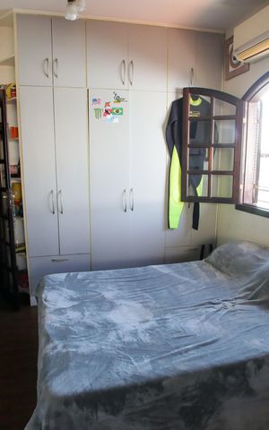 Casa à venda com 219m², 4 quartos e 2 vagasSuíte 3
