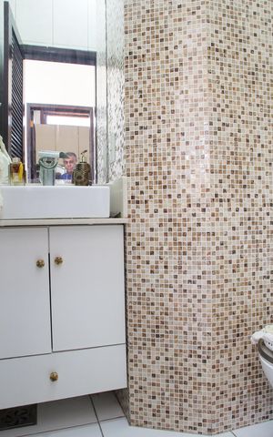 Casa à venda com 219m², 4 quartos e 2 vagasLavabo