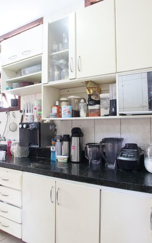 Casa à venda com 219m², 4 quartos e 2 vagasCozinha