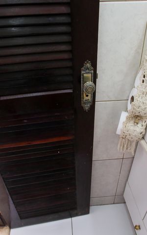 Casa à venda com 219m², 4 quartos e 2 vagasLavabo