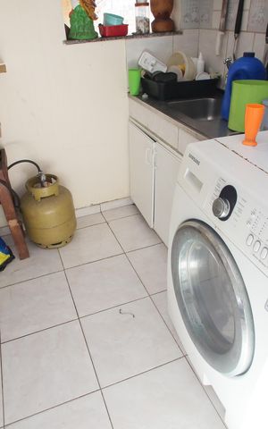 Casa à venda com 219m², 4 quartos e 2 vagasÁrea de Serviço