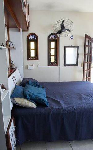 Casa à venda com 219m², 4 quartos e 2 vagasSuíte 2