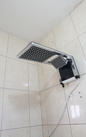 Casa à venda com 219m², 4 quartos e 2 vagasBanheiro da Suíte 2