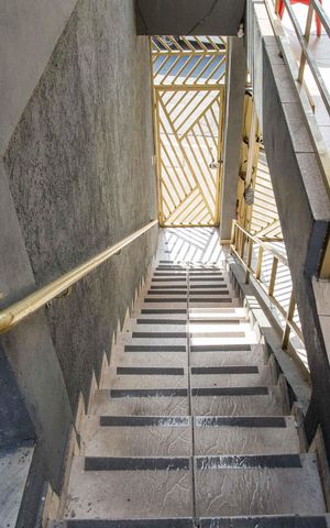 Casa para alugar com 45m², 1 quarto e 1 vagaEscada