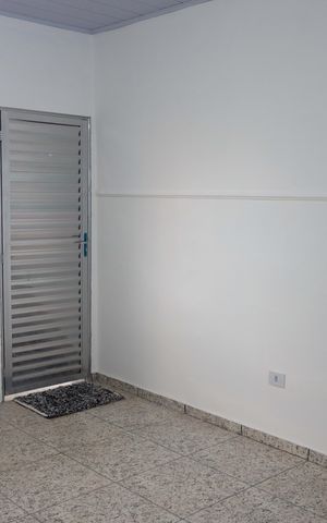 Casa para alugar com 47m², 2 quartos e sem vaga Casa para alugar com 47m², 2 quartos e sem vagaSala