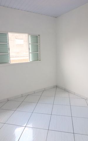 Casa para alugar com 47m², 2 quartos e sem vagaQuarto 