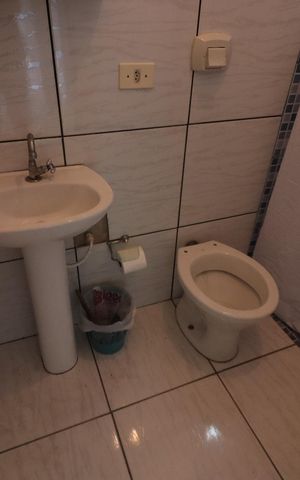 Casa para alugar com 47m², 2 quartos e sem vagaBanheiro da Suíte 
