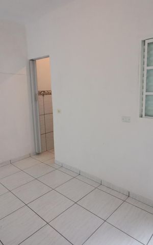 Casa para alugar com 47m², 2 quartos e sem vagaSuíte 