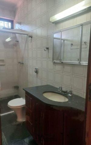 Casa à venda com 278m², 5 quartos e 4 vagas