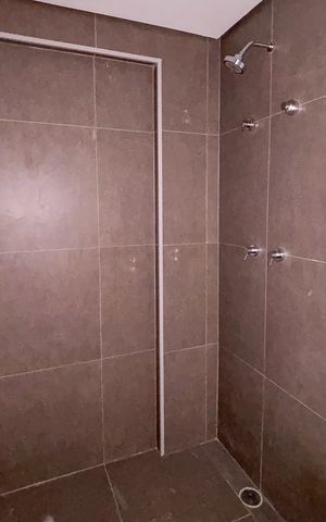 Studio à venda com 25m², 1 quarto e sem vaga Studio à venda com 25m², 1 quarto e sem vagaBanheiro