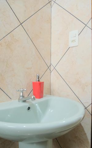 Casa à venda com 100m², 2 quartos e sem vagaBanheiro Social