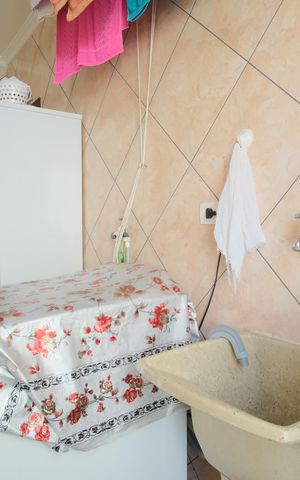 Casa à venda com 100m², 2 quartos e sem vagaÁrea de Serviço