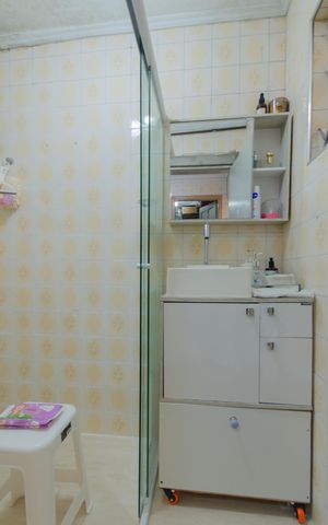 Casa à venda com 177m², 2 quartos e 1 vagaBanheiro de serviço