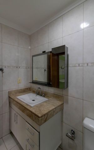 Casa à venda com 299m², 3 quartos e 4 vagas Casa à venda com 299m², 3 quartos e 4 vagasSuíte