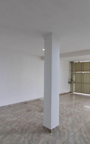 Casa à venda com 299m², 3 quartos e 4 vagas Casa à venda com 299m², 3 quartos e 4 vagasGaragem