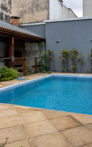 Casa à venda com 299m², 3 quartos e 4 vagas Casa à venda com 299m², 3 quartos e 4 vagasVista do Quarto 2
