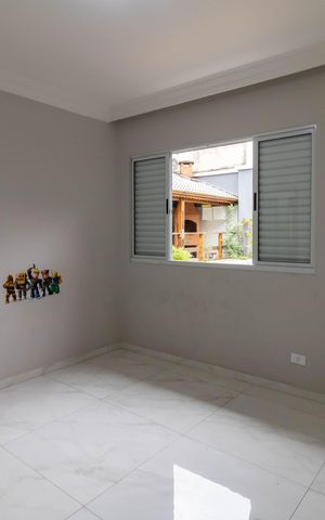 Casa à venda com 299m², 3 quartos e 4 vagas Casa à venda com 299m², 3 quartos e 4 vagasQuarto 1