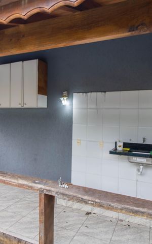 Casa à venda com 299m², 3 quartos e 4 vagas Casa à venda com 299m², 3 quartos e 4 vagasChurrasqeuira