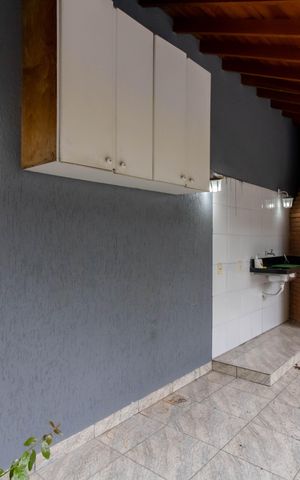 Casa à venda com 299m², 3 quartos e 4 vagas Casa à venda com 299m², 3 quartos e 4 vagasChurrasqueira