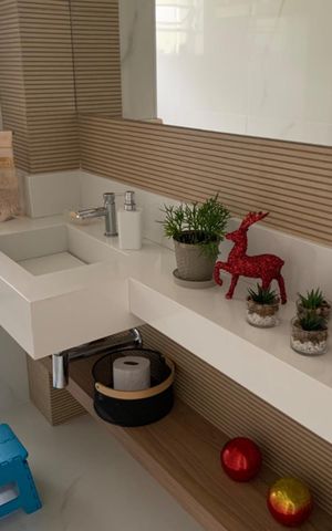Casa à venda com 141m², 3 quartos e 2 vagasBanheiro 1