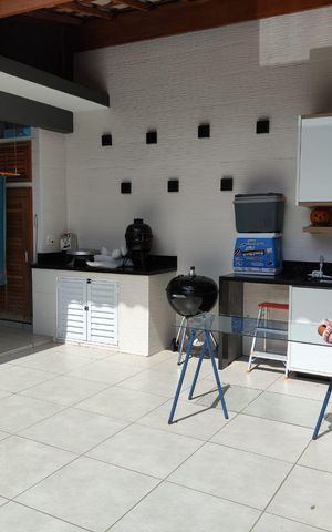 Casa à venda com 141m², 3 quartos e 2 vagasÁrea Externa