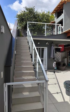 Casa à venda com 141m², 3 quartos e 2 vagasÁrea Externa