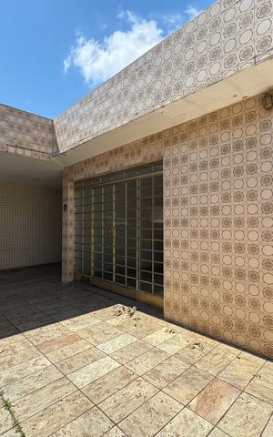Casa à venda com 600m², 3 quartos e 5 vagas