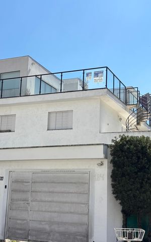 Casa à venda com 300m², 4 quartos e 5 vagasFachada