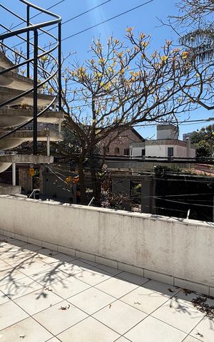 Casa à venda com 300m², 4 quartos e 5 vagasVaranda