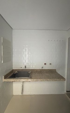 Casa à venda com 300m², 4 quartos e 5 vagasÁrea de Serviço