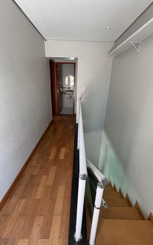 Casa à venda com 300m², 4 quartos e 5 vagasCorredor