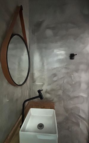 Casa à venda com 300m², 4 quartos e 5 vagasLavabo