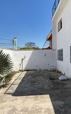 Casa à venda com 300m², 4 quartos e 5 vagasGaragem - Quintal