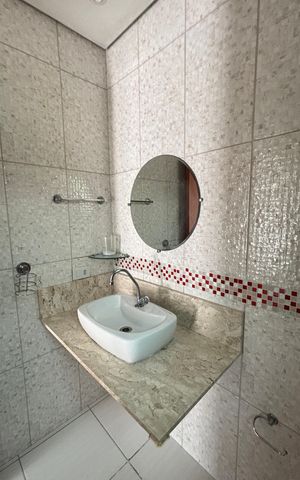 Casa à venda com 300m², 4 quartos e 5 vagasBanheiro