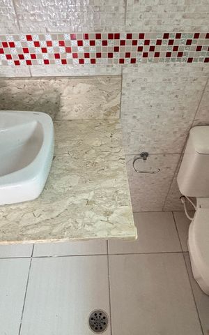 Casa à venda com 300m², 4 quartos e 5 vagasBanheiro