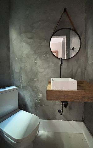 Casa à venda com 300m², 4 quartos e 5 vagasLavabo