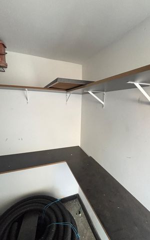 Casa à venda com 300m², 4 quartos e 5 vagasDeposito
