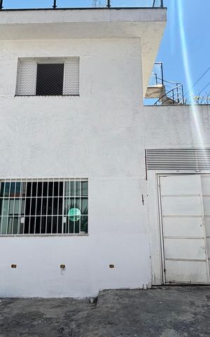 Casa à venda com 300m², 4 quartos e 5 vagasGaragem - Quintal