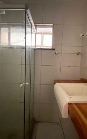 Apartamento à venda com 70m², 3 quartos e sem vaga Apartamento à venda com 70m², 3 quartos e sem vagaBanheiro social