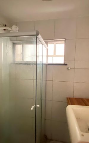 Apartamento à venda com 70m², 3 quartos e sem vaga Apartamento à venda com 70m², 3 quartos e sem vagaBanheiro social