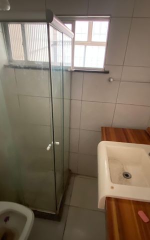 Apartamento à venda com 70m², 3 quartos e sem vaga Apartamento à venda com 70m², 3 quartos e sem vagaBanheiro social