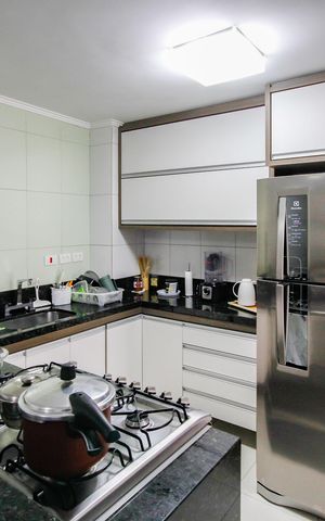 Casa à venda com 300m², 2 quartos e 2 vagas Casa à venda com 300m², 2 quartos e 2 vagasCozinha