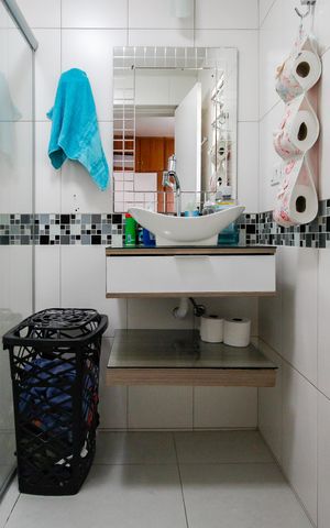 Casa à venda com 300m², 2 quartos e 2 vagas Casa à venda com 300m², 2 quartos e 2 vagasBanheiro da Suíte 1