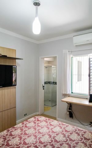 Casa à venda com 300m², 2 quartos e 2 vagas Casa à venda com 300m², 2 quartos e 2 vagasSuíte 1