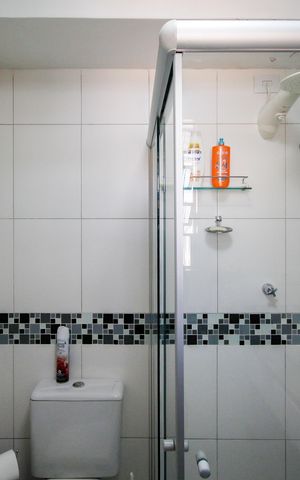 Casa à venda com 300m², 2 quartos e 2 vagas Casa à venda com 300m², 2 quartos e 2 vagasBanheiro da Suíte 1