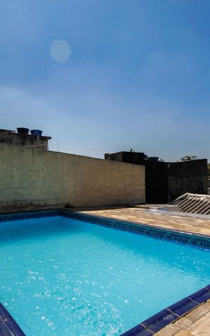 Casa à venda com 300m², 2 quartos e 2 vagas Casa à venda com 300m², 2 quartos e 2 vagasÁrea Externa